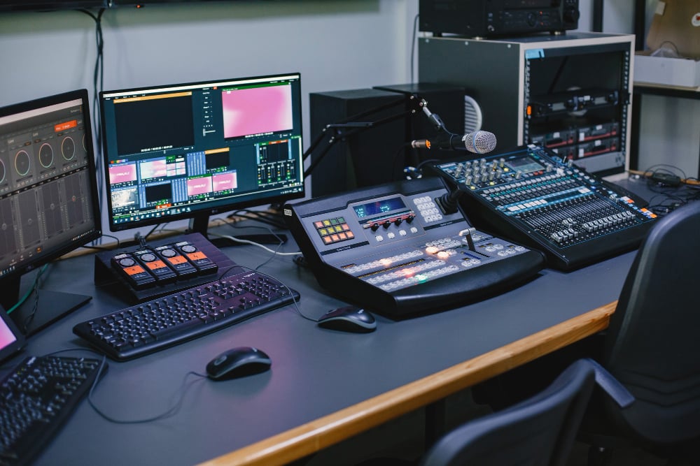close-up-sound-engineer-studio-with-equipment close-up-sound-engineer-studio-with-equipment
